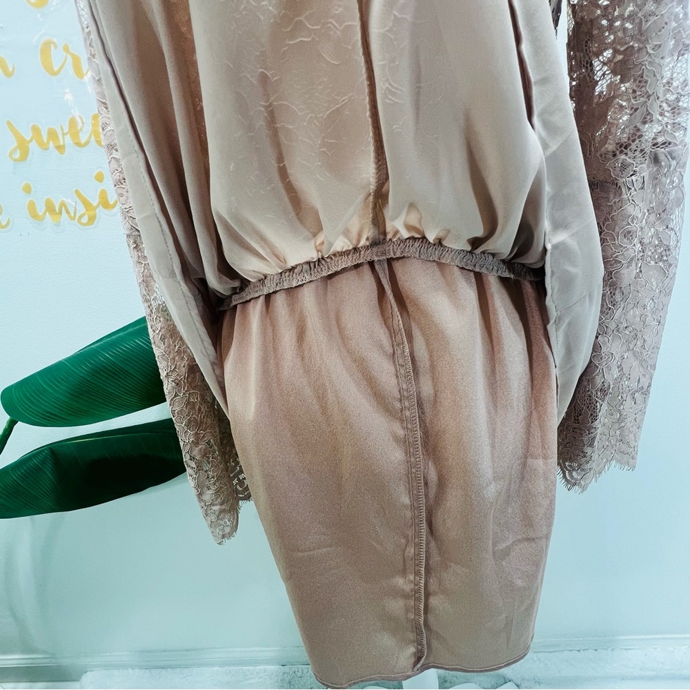 TOBI Blush Pink Nude Lace Scallop Plunge Chiffon Mini Dress Bell Sleeve … - Picture 9 of 16